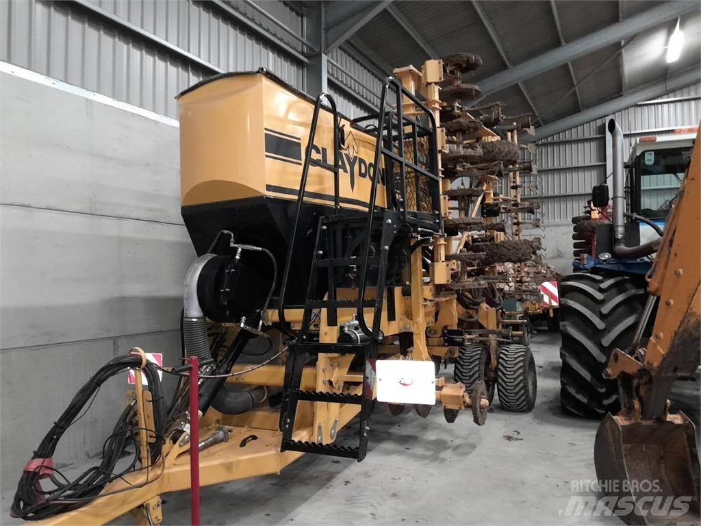 Claydon 8M TRAILED Farm Equipment - Others
