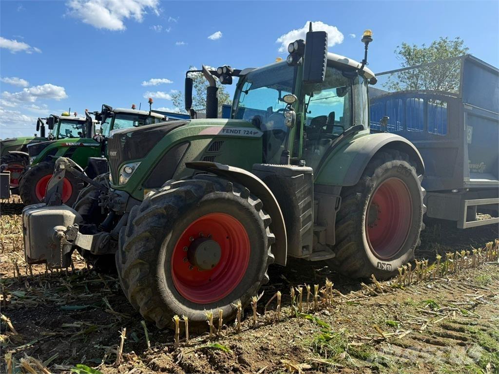 Fendt 724 Tractors