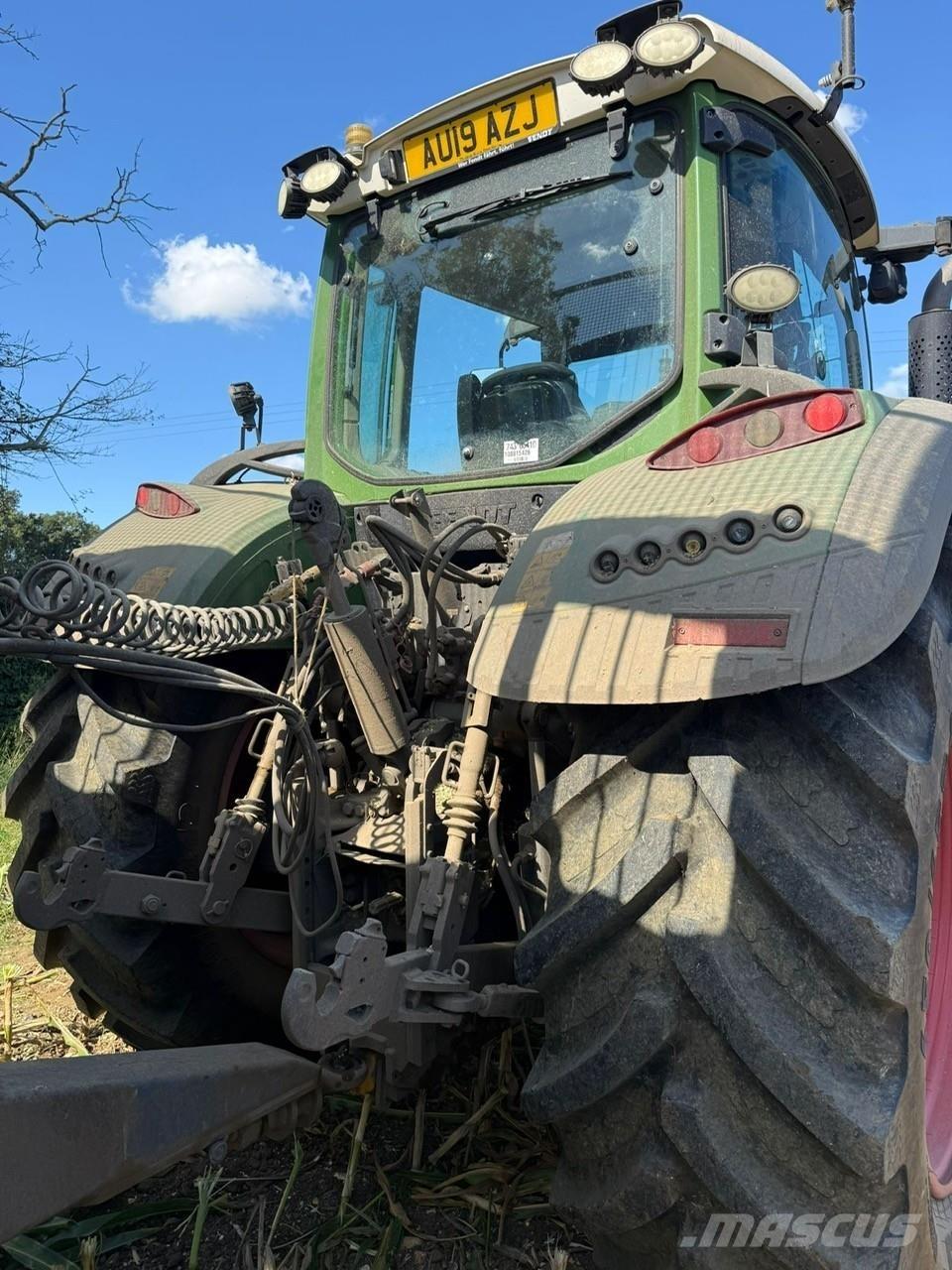 Fendt 724 Tractors