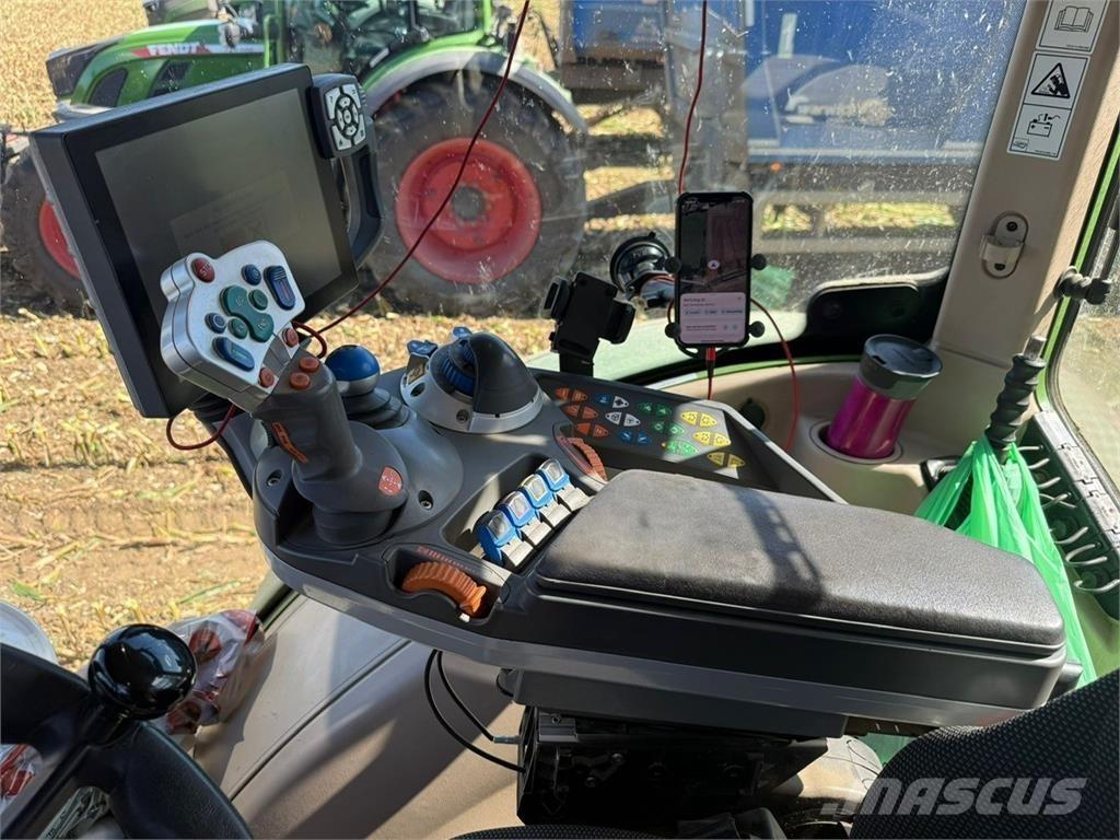 Fendt 724 Tractors