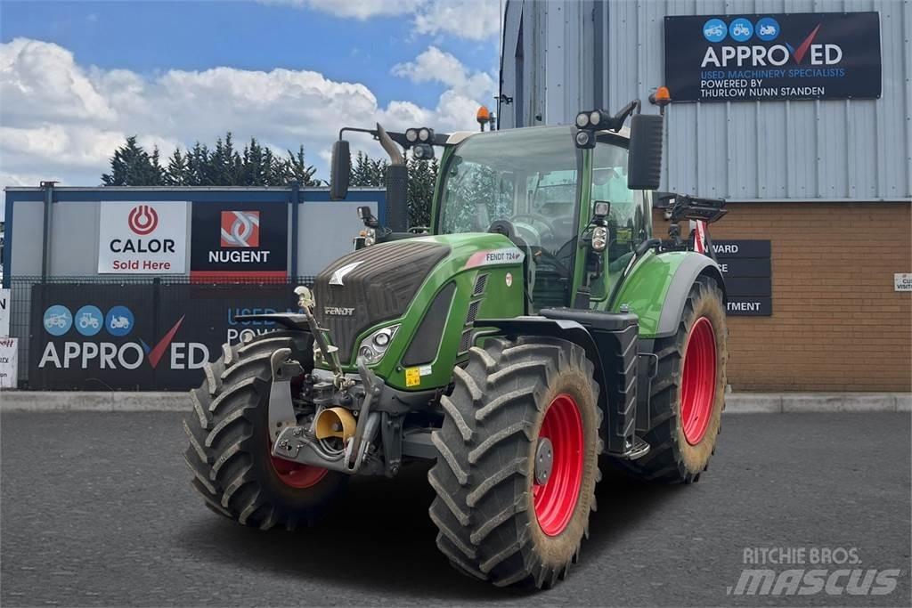 Fendt 724 VARIO S4 Tractors