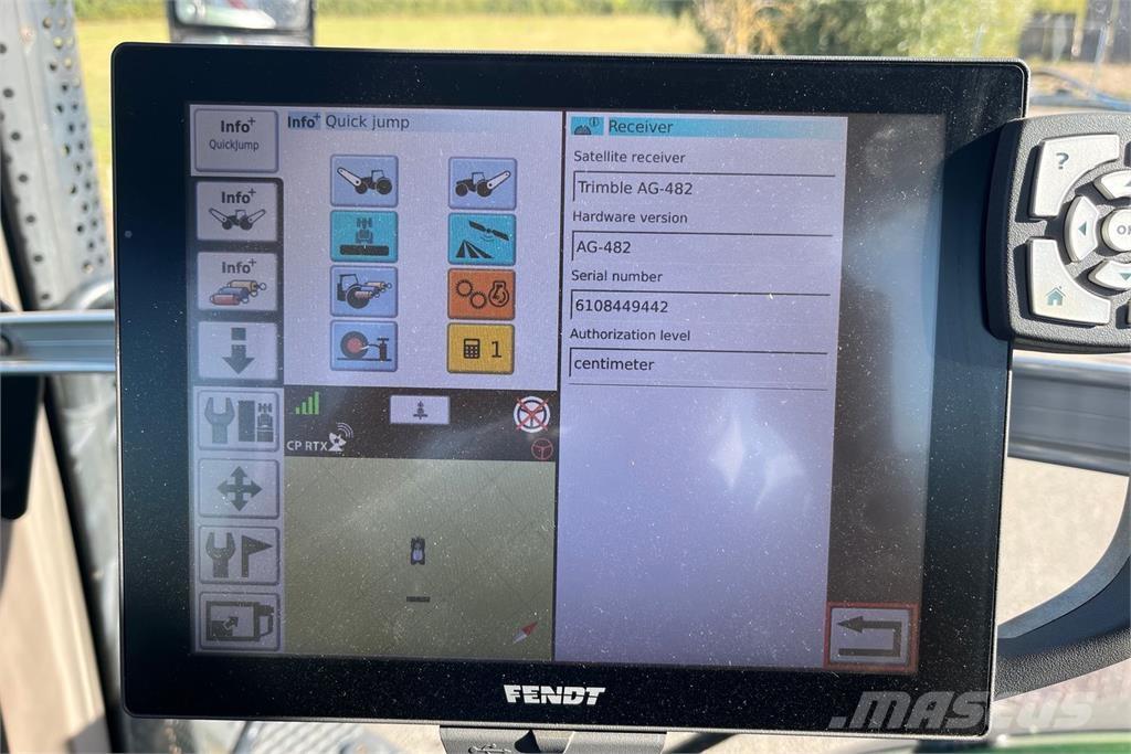 Fendt 828 VARIO Tractors