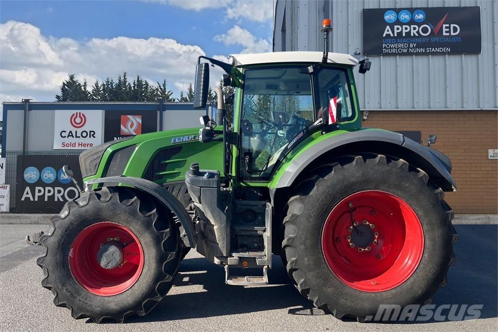 Fendt 828 VARIO Tractors