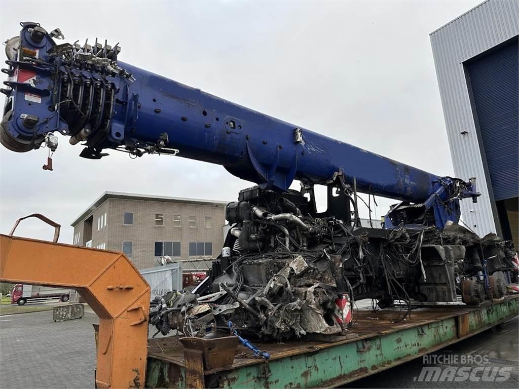 Grove GMK 4090 Mobile and all terrain cranes