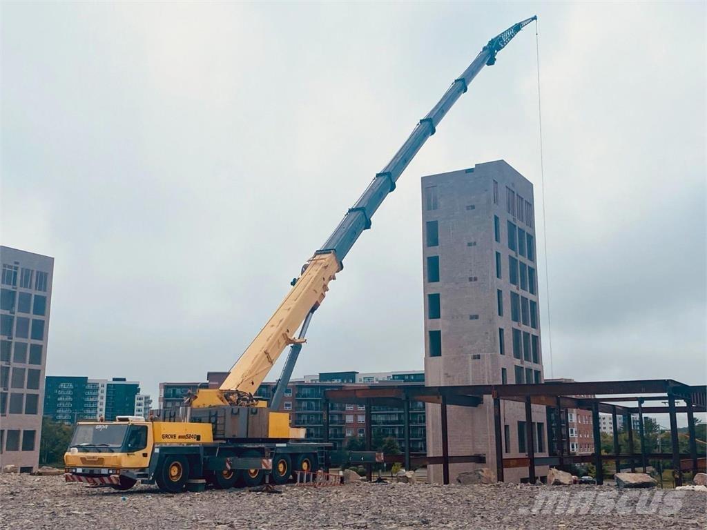 Grove GMK 5200 Mobile and all terrain cranes