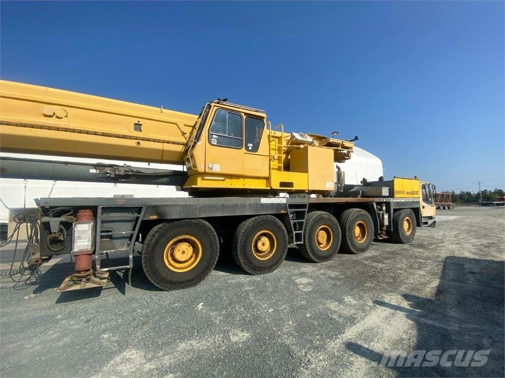 Grove GMK 5200 Mobile and all terrain cranes