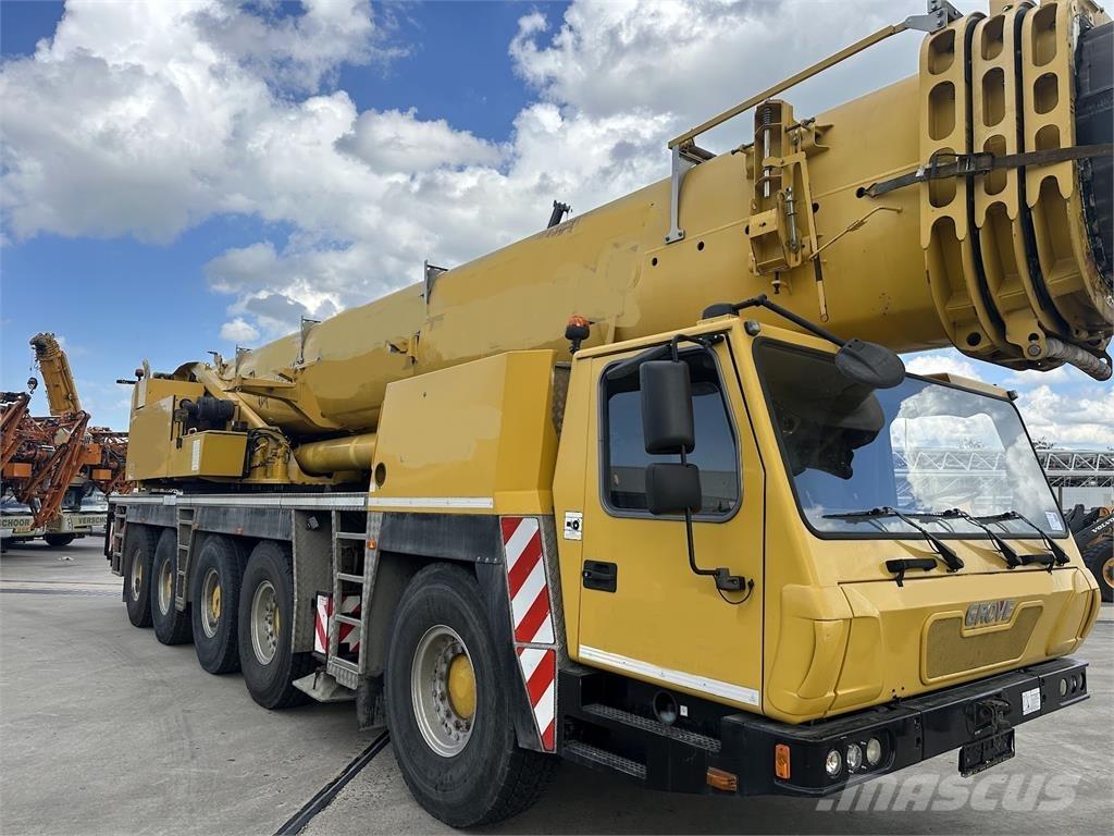 Grove GMK 5220 Mobile and all terrain cranes