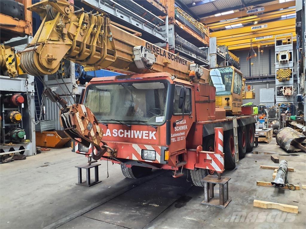 Liebherr LTM 1050 Mobile and all terrain cranes