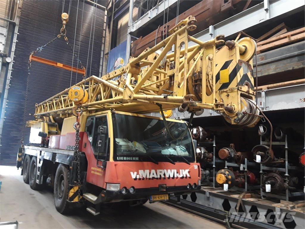 Liebherr LTM 1060-2 Mobile and all terrain cranes
