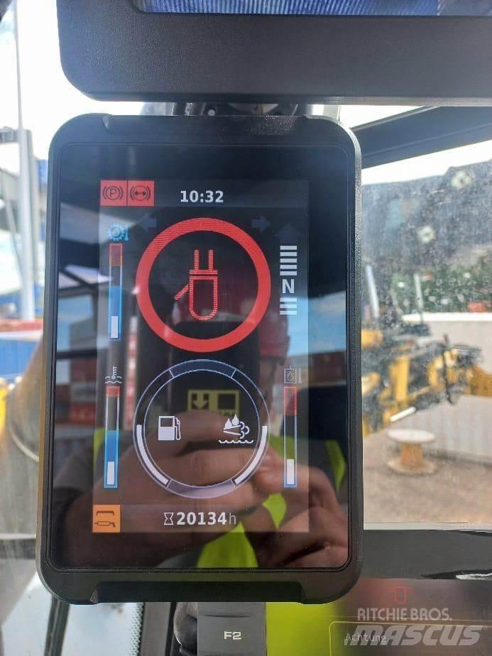 Hyster RS46-41XD/67S Reach Stackers