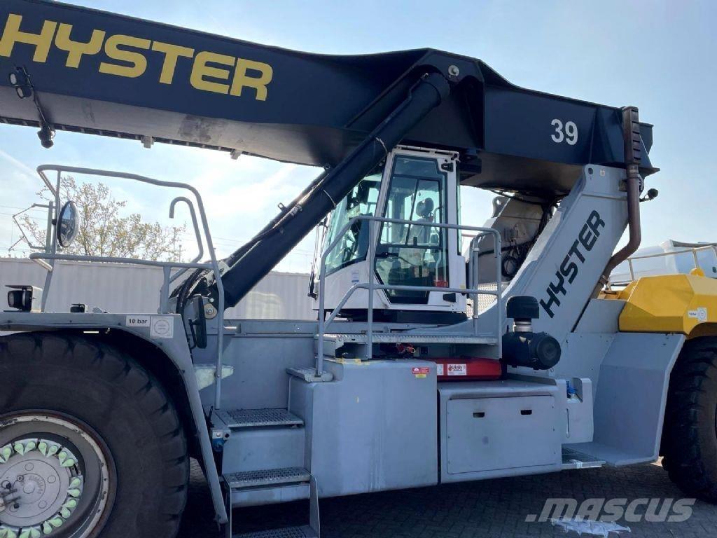 Hyster RS46-41XD/67S Reach Stackers