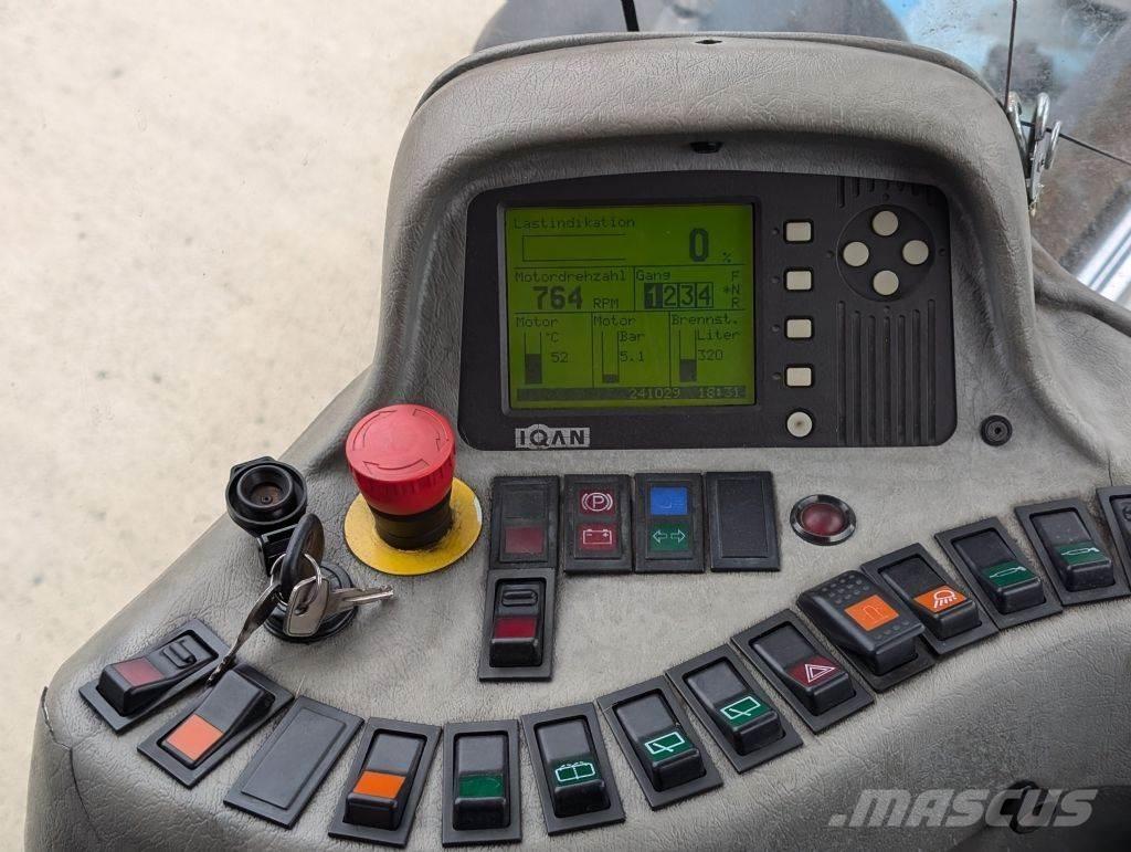 SMV SC4527CA5 Reach Stackers