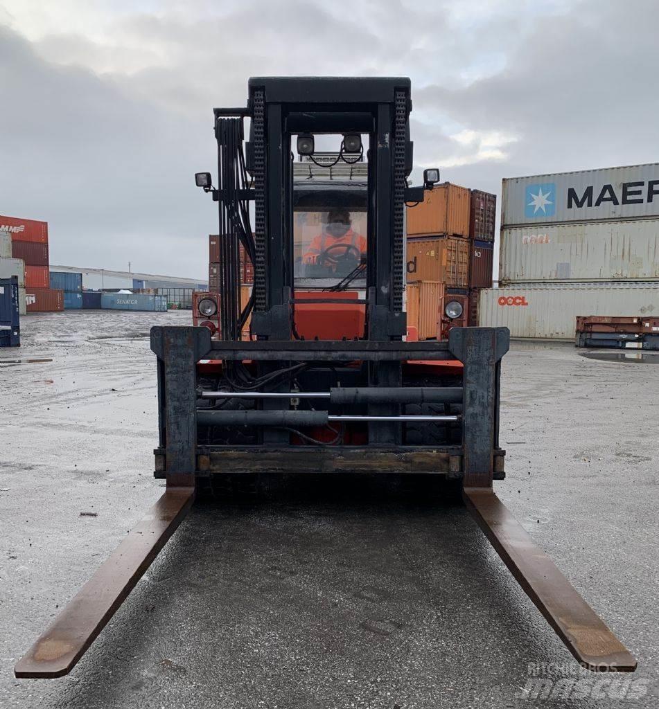 Svetruck 13,6-120-32 Diesel Forklifts