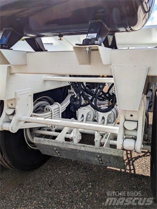   Dump Trailers