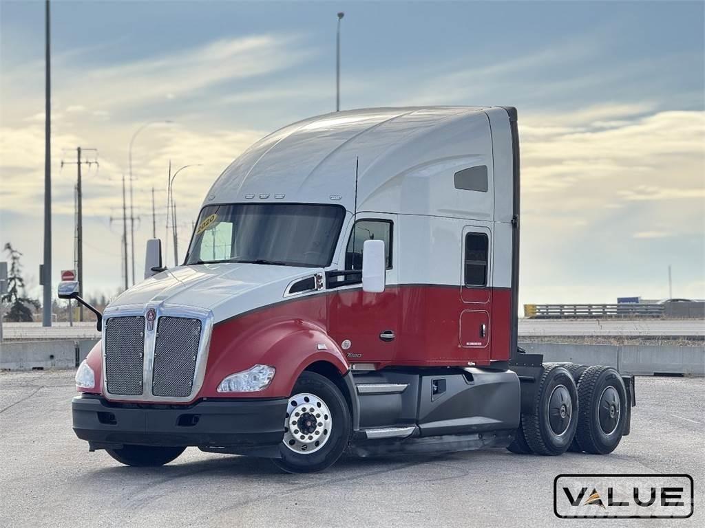 Kenworth T680 Conventional Trucks / Tractor Trucks