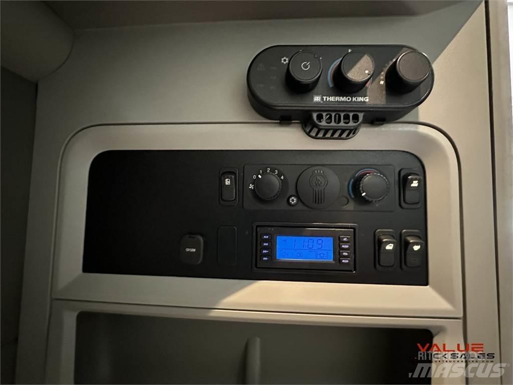 Kenworth T880 Conventional Trucks / Tractor Trucks
