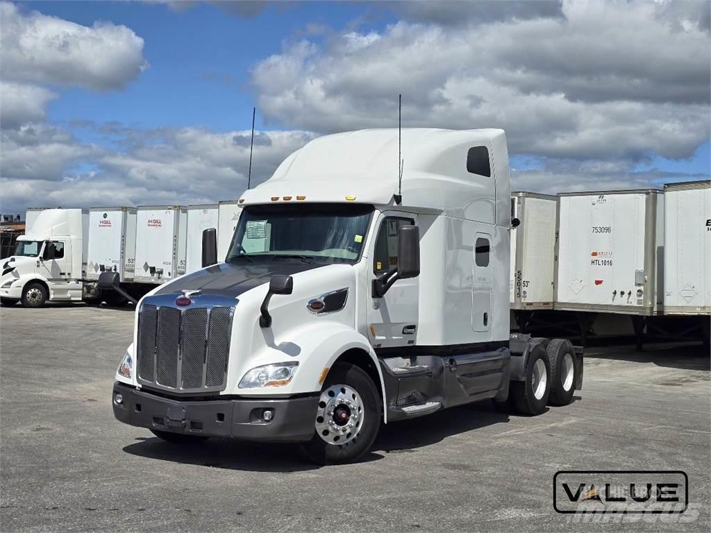 Peterbilt 579 Conventional Trucks / Tractor Trucks