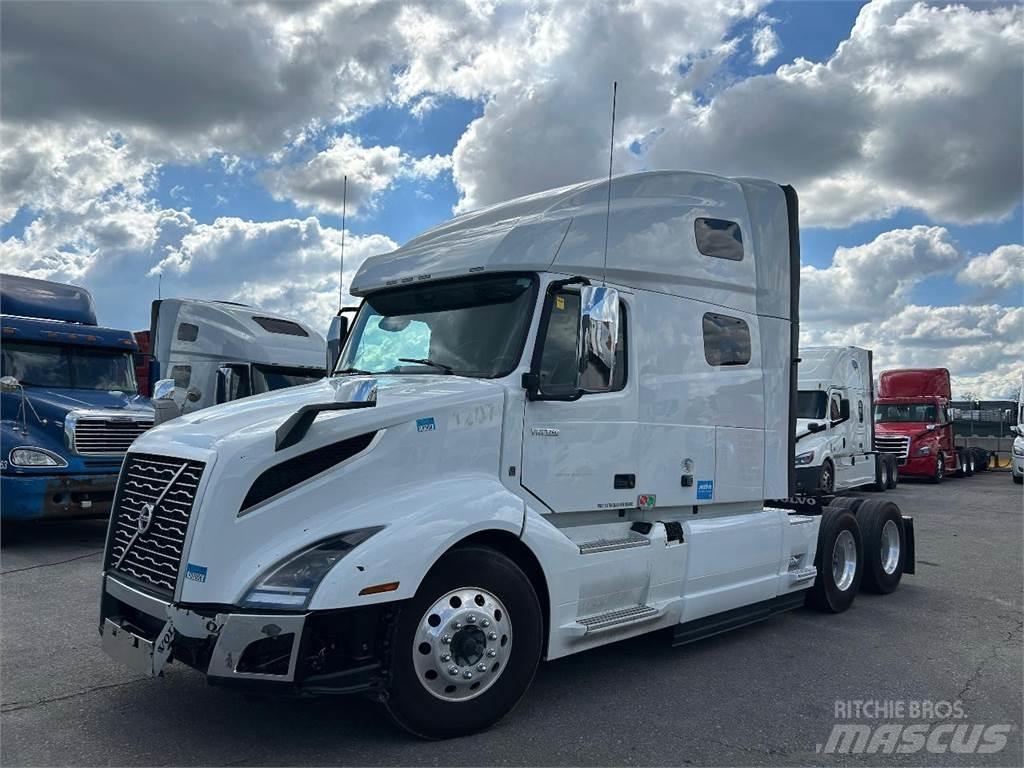 Volvo VNL Conventional Trucks / Tractor Trucks