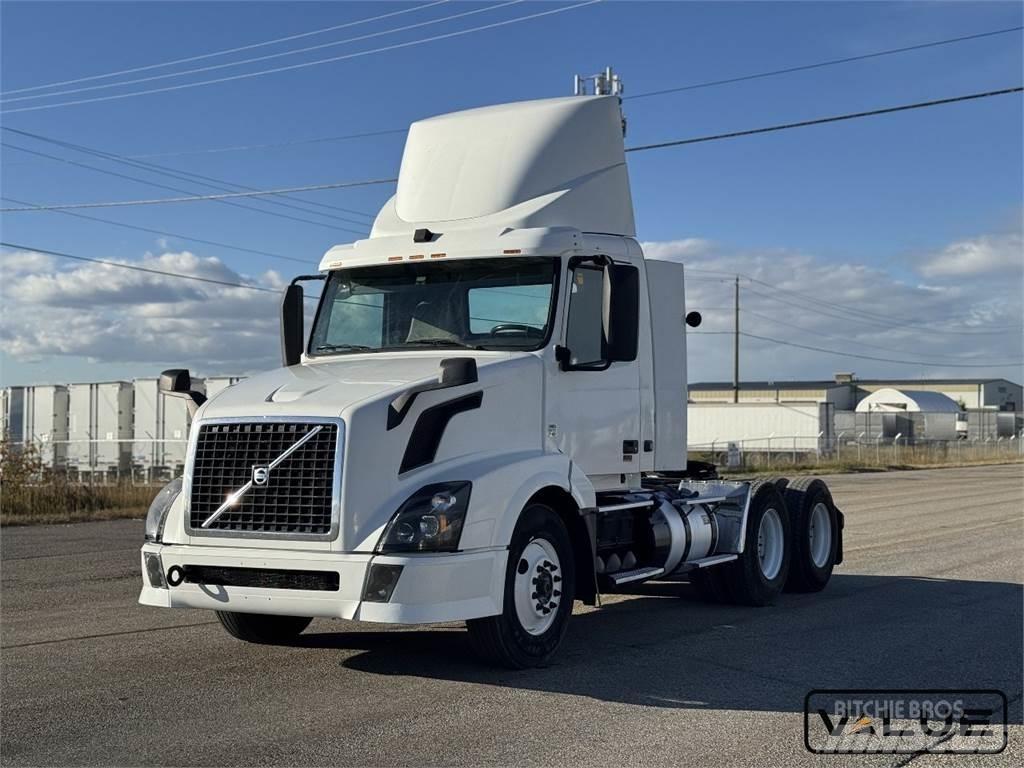 Volvo VNL300 Conventional Trucks / Tractor Trucks