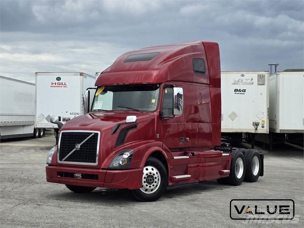 Volvo VNL670 Conventional Trucks / Tractor Trucks