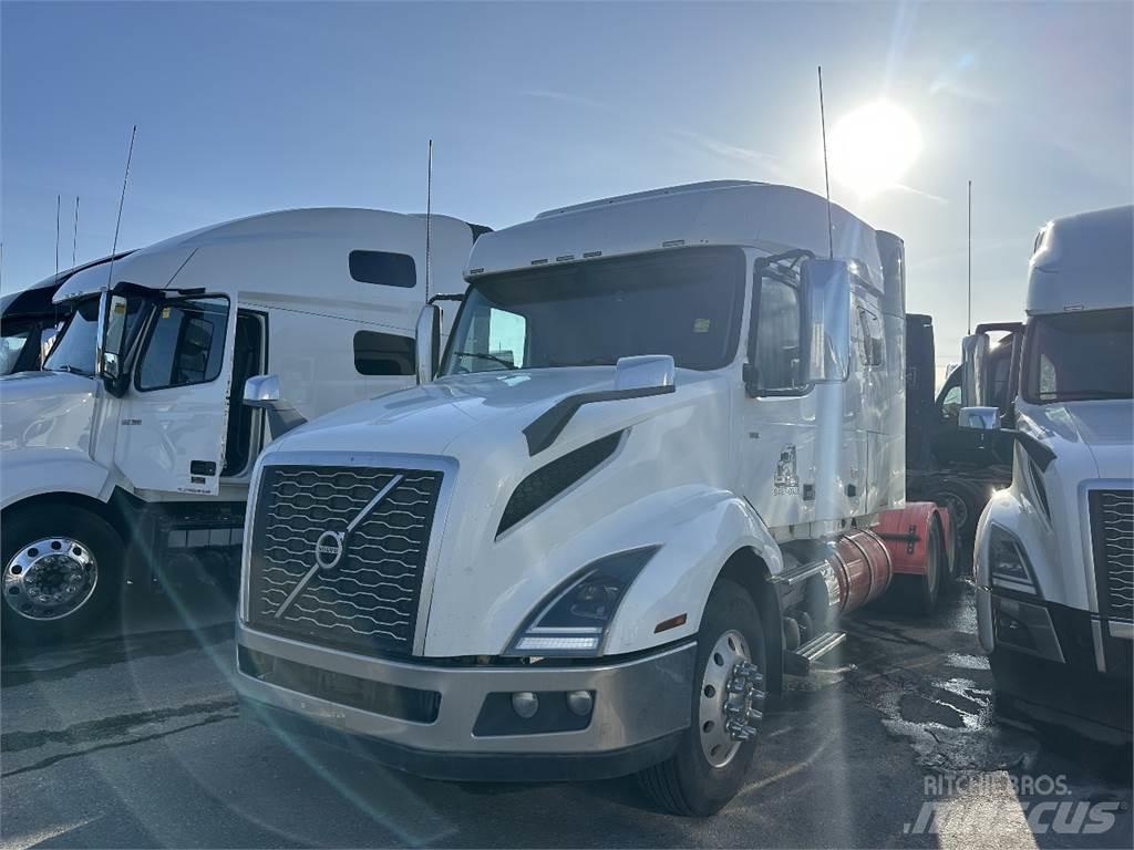 Volvo VNL740 Conventional Trucks / Tractor Trucks