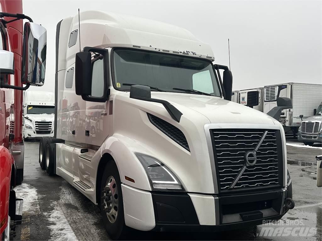 Volvo VNL760 Conventional Trucks / Tractor Trucks