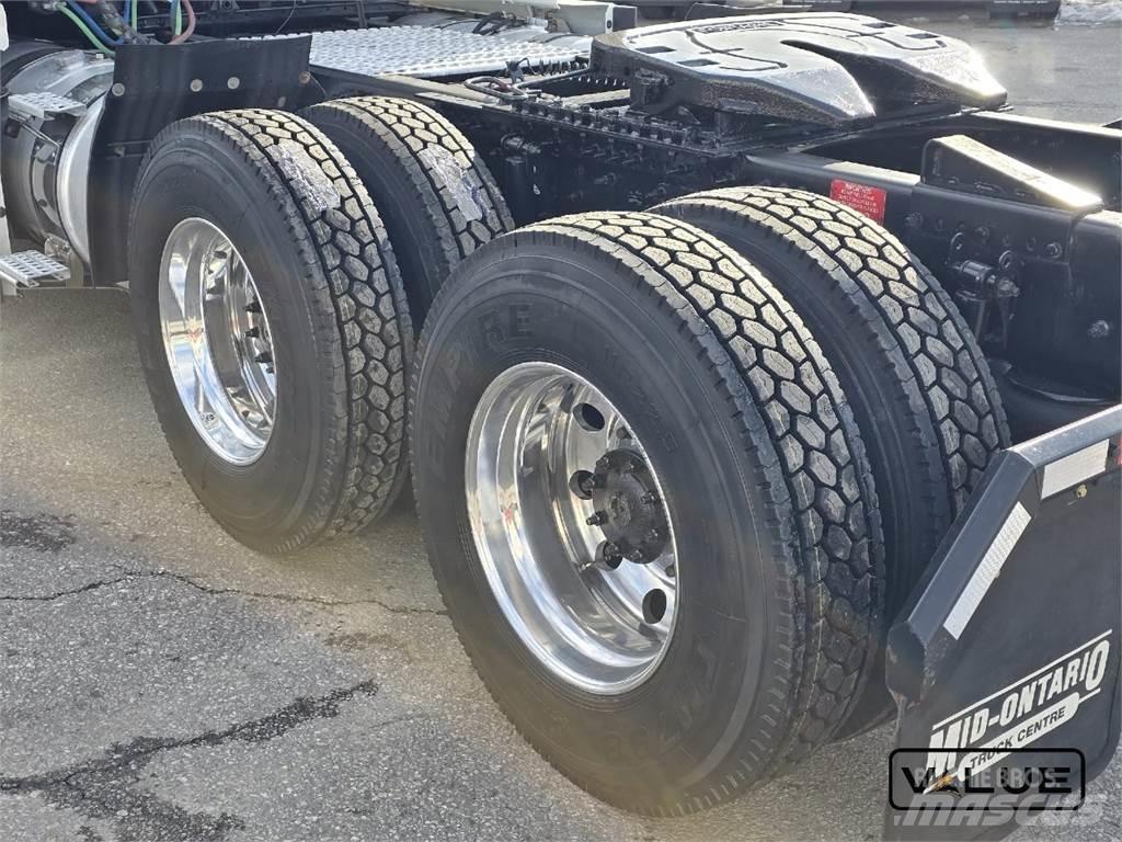 Volvo VNL760 Conventional Trucks / Tractor Trucks