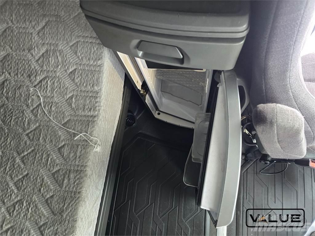 Volvo VNL760 Conventional Trucks / Tractor Trucks