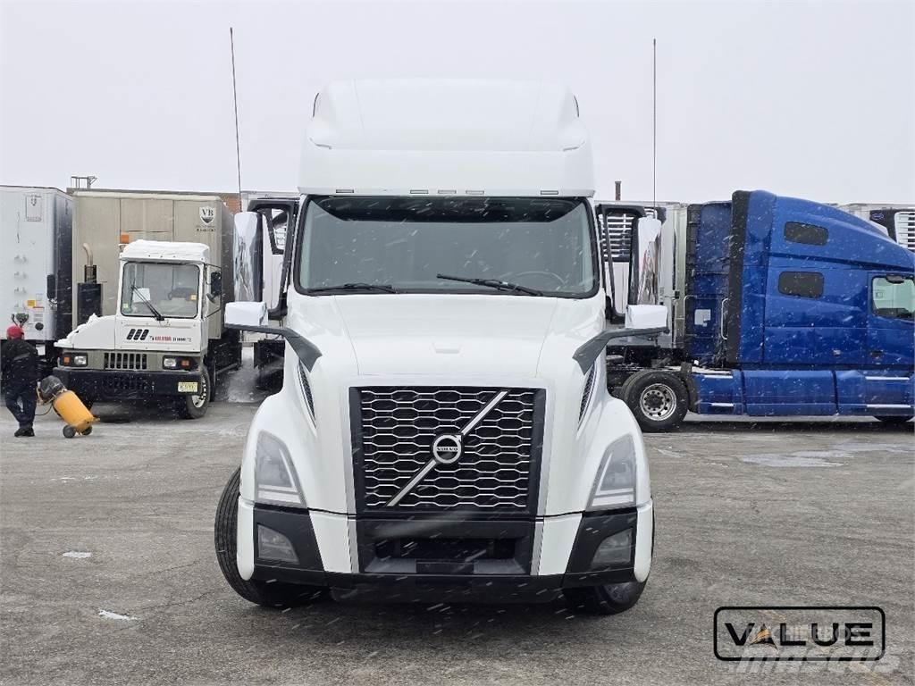 Volvo VNL760 Conventional Trucks / Tractor Trucks