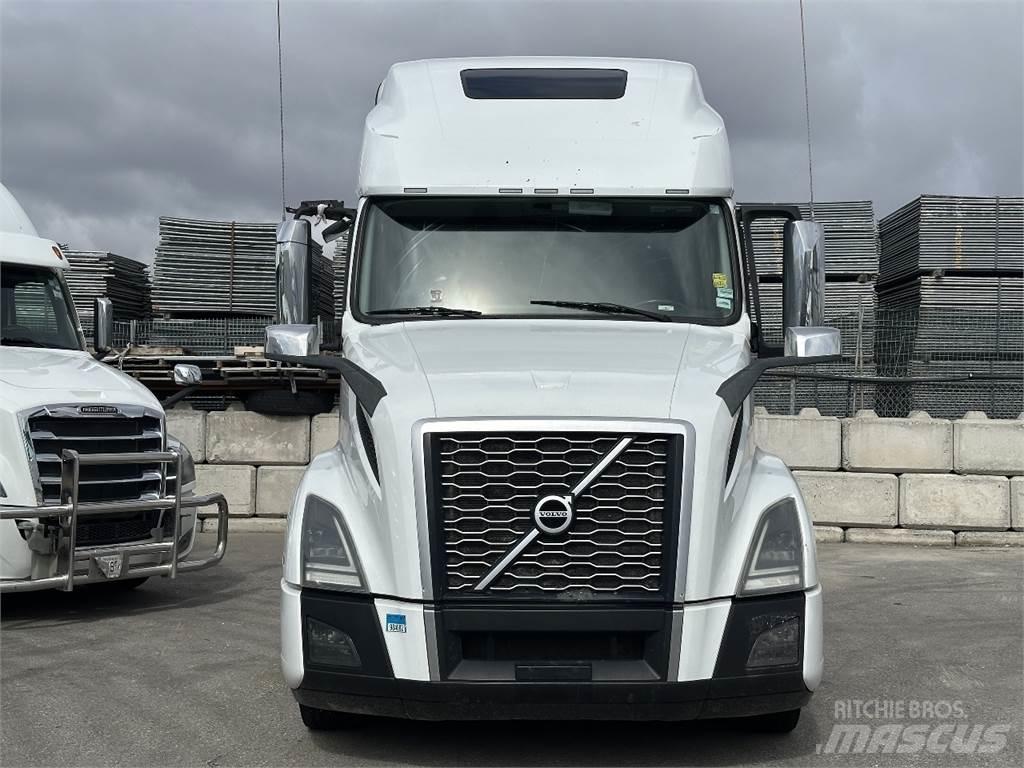 Volvo VNL760 Conventional Trucks / Tractor Trucks