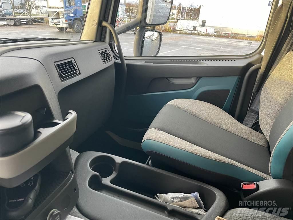 Volvo FM 330 Reefer Trucks