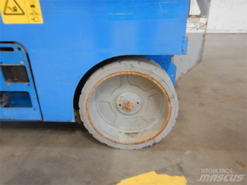 Genie GS2046 Scissor Lifts
