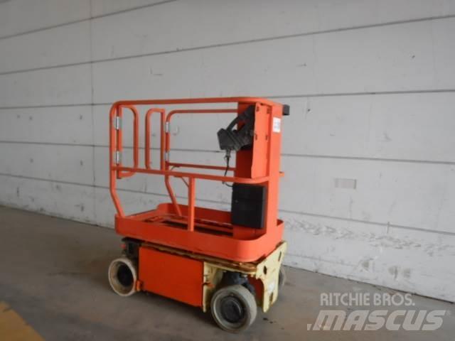 JLG 1230ES Vertical mast lifts