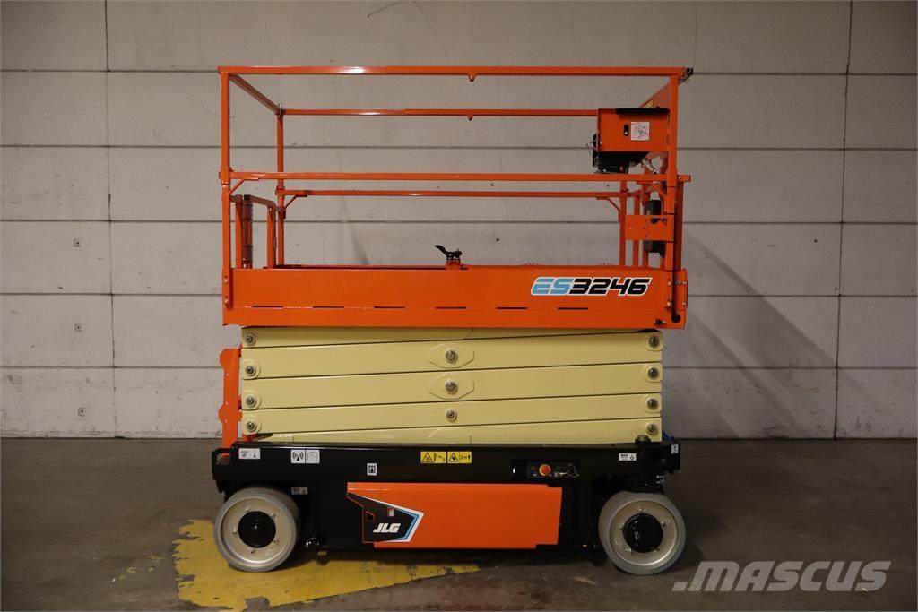 JLG ES3246 Scissor Lifts