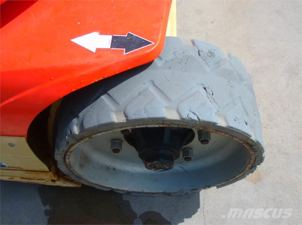 JLG Toucan 12E+ Vertical mast lifts