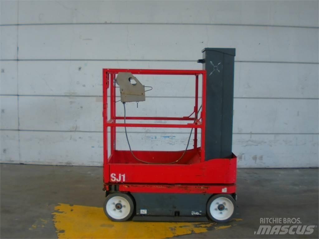 SkyJack SJ16 Vertical mast lifts