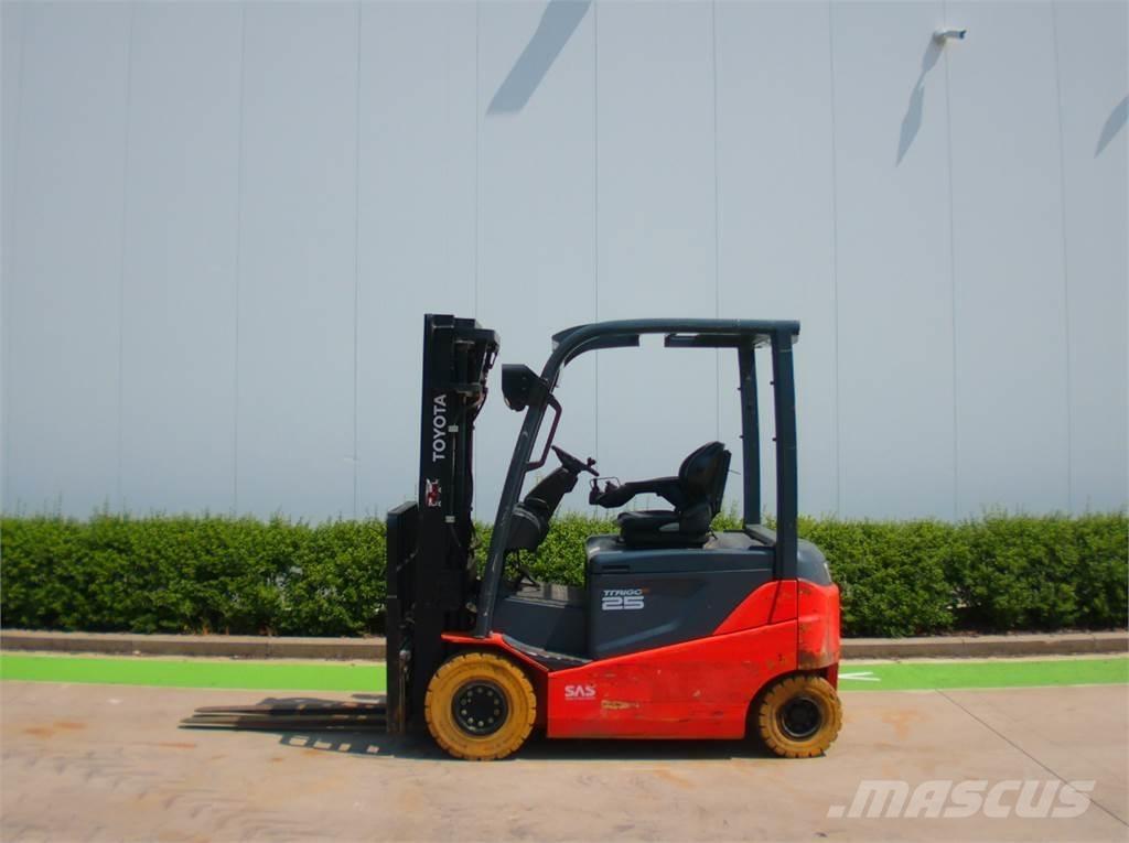 Toyota 8FBMKT25 Electric Forklifts