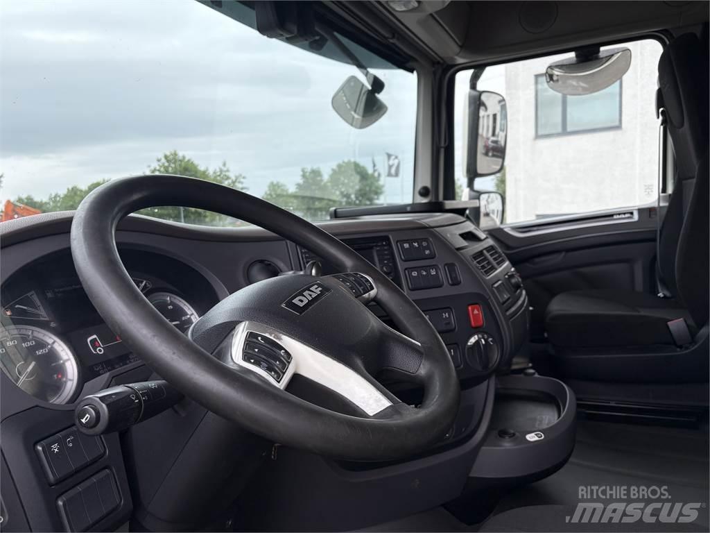 DAF XF 530 Conventional Trucks / Tractor Trucks