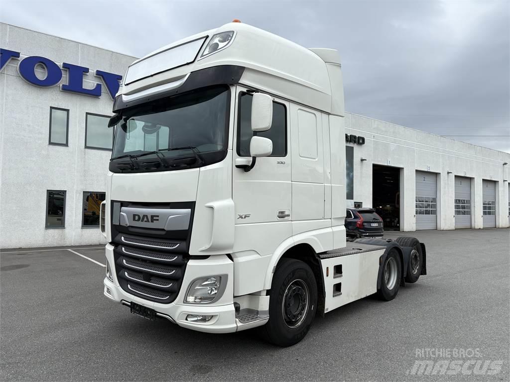DAF XF 530 Conventional Trucks / Tractor Trucks