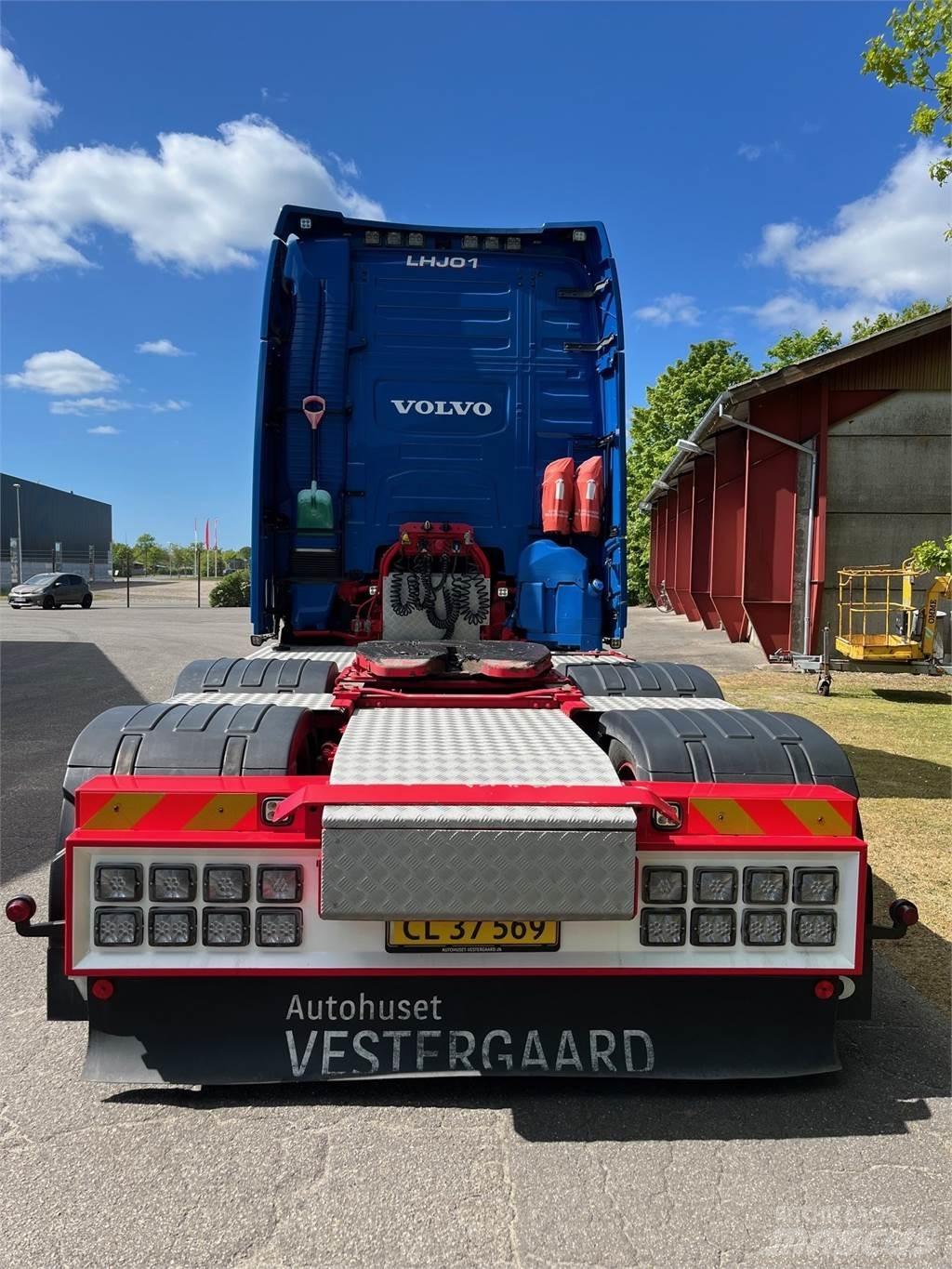 Volvo FH500 TC 6x2 Conventional Trucks / Tractor Trucks
