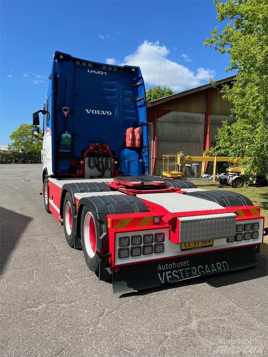 Volvo FH500 TC 6x2 Conventional Trucks / Tractor Trucks
