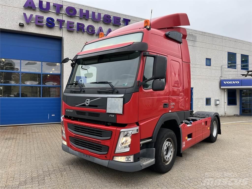 Volvo FM 370 4x2 Conventional Trucks / Tractor Trucks