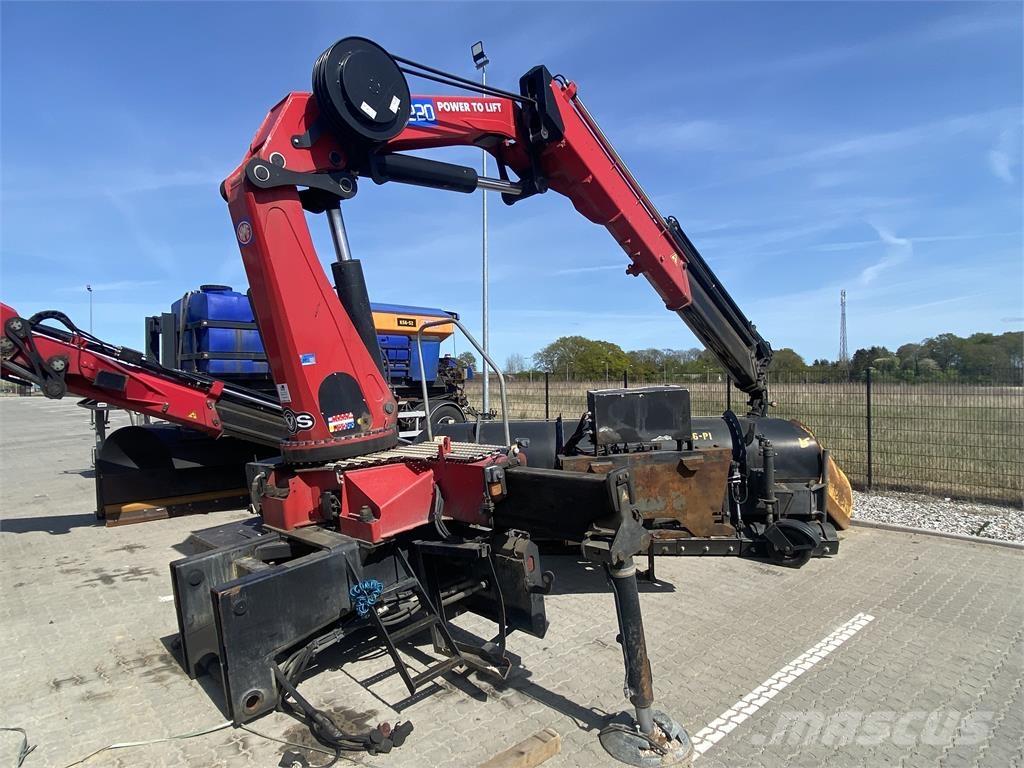 Volvo FM 8x4 500 Boom / Crane / Bucket Trucks