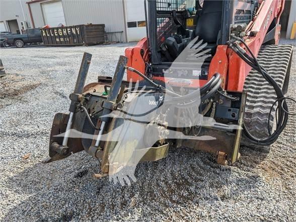 Bobcat  Asphalt Splitting Equipment
