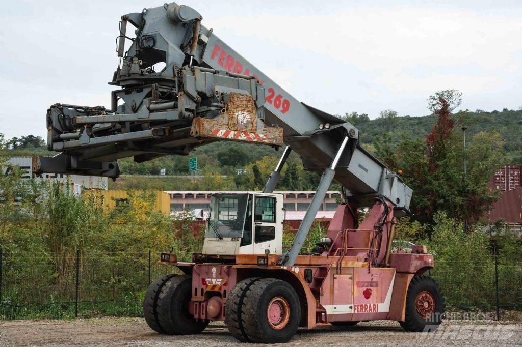 CVS Ferrari F269.5 Reach Stackers