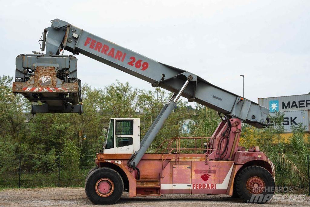 CVS Ferrari F269.5 Reach Stackers