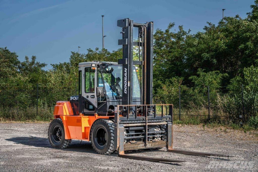 Doosan D 90-S-7 Diesel Forklifts