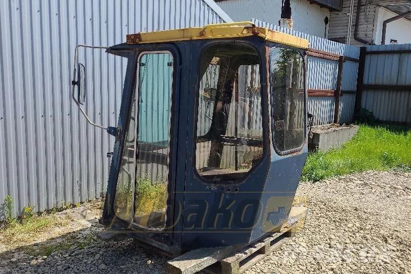 Hanomag 70E Cab / Kabina Forestry Cabin