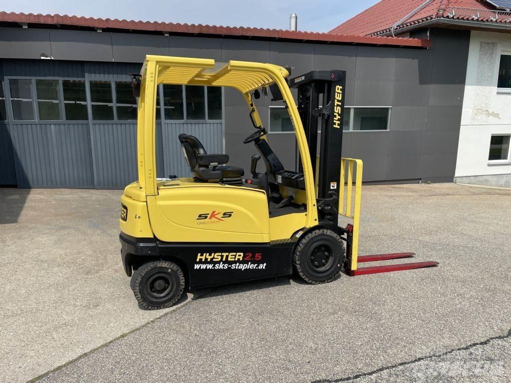 Hyster J2.5XN Electric Forklifts