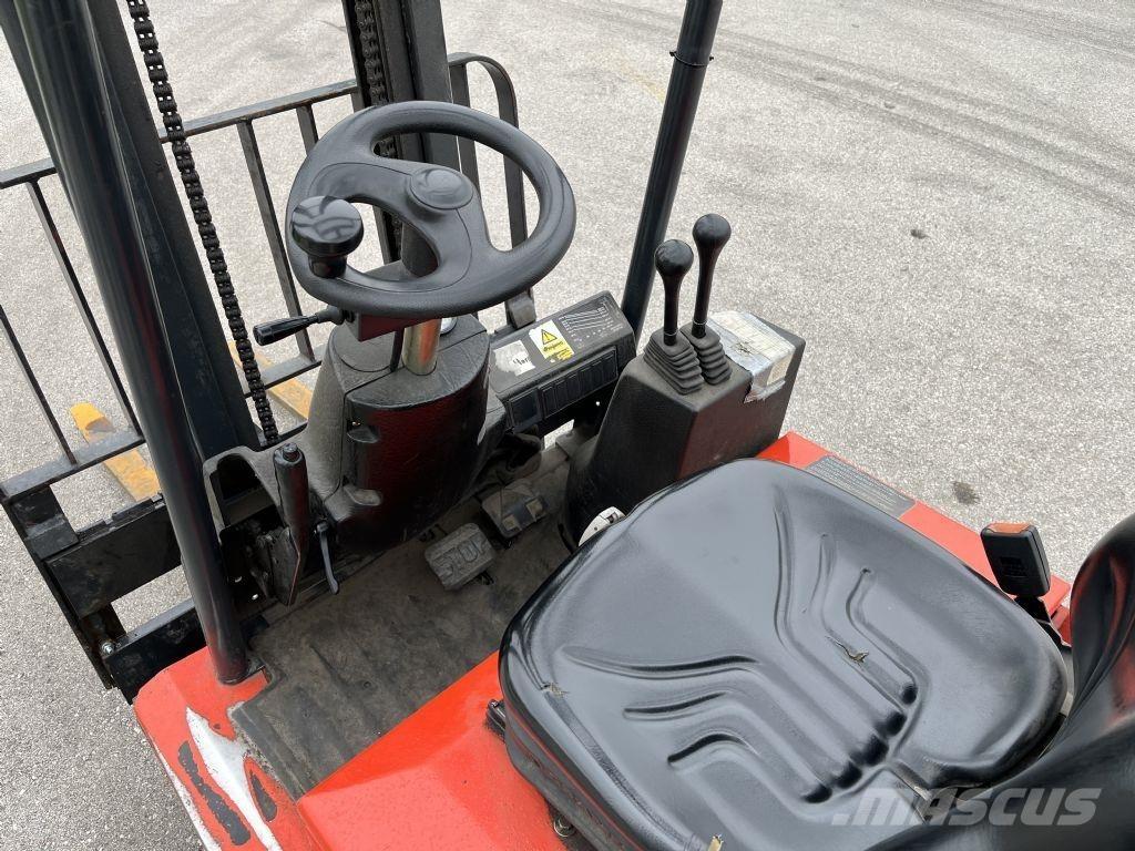 Linde E12Z-02 Electric Forklifts